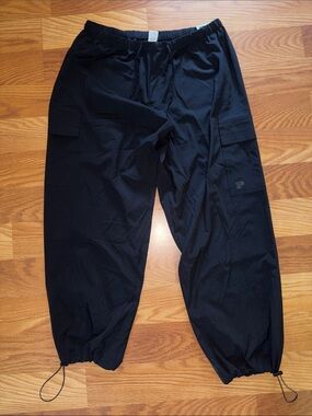 VS Pink Tech Stretch Cargo Pants